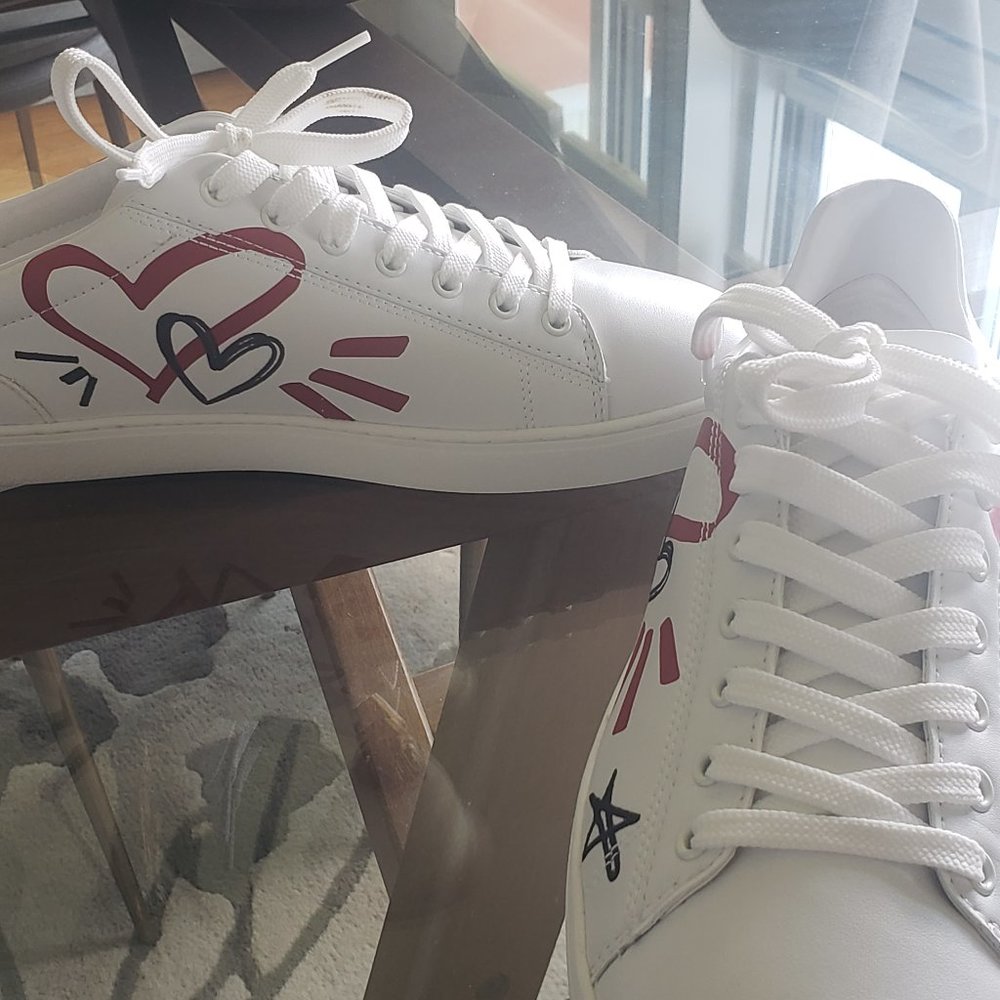 White Stuart Weitzman Lovestruck Heart Sneakers Women's Size 11